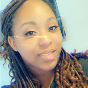 Meet your Posher, Naomi